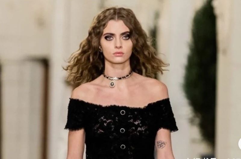 Ch**el necklaces